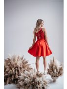 Melinda top - trblietavý, bezrukávový  crop top v červenej farbe.