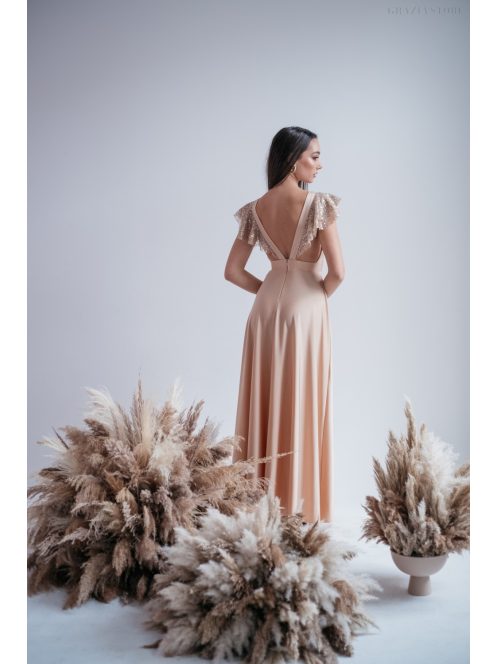 Anastázia – maxi šaty vo farbe šampanské s volánovými rukávmi