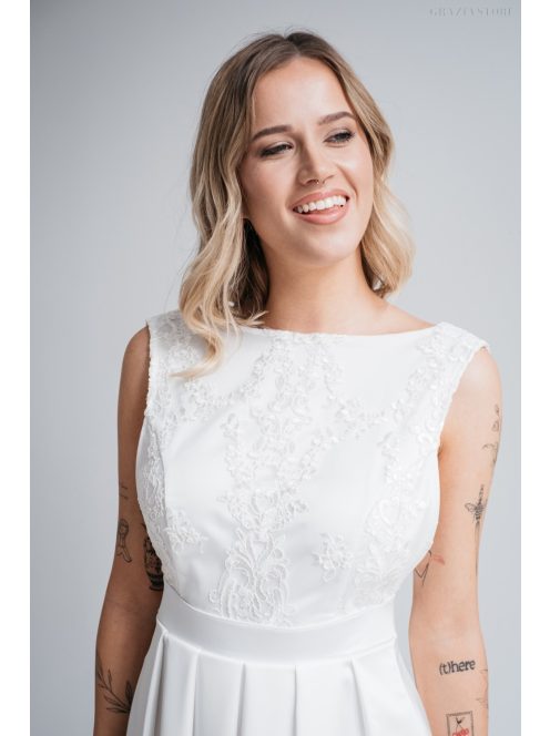 Peggi - Biele maxi šaty bez chrbta s čipkou