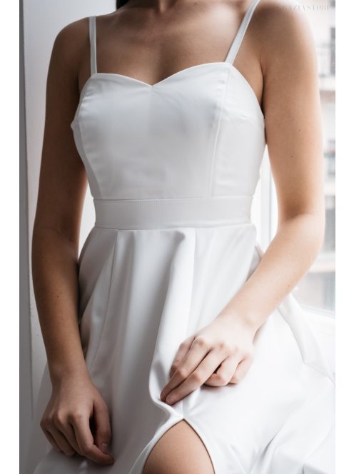 Dália - biele saténové maxi s jedinečným chrbtom