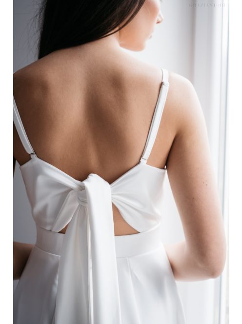 Dália - biele saténové maxi s jedinečným chrbtom