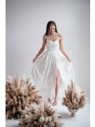 Madleine - biele saténové maxi šaty s ramienkami na chrbte