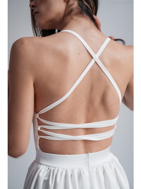 Madleine - biele saténové maxi šaty s ramienkami na chrbte