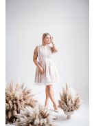 Alexa - Biele mini šaty s čipkou a saténovým prekrytím