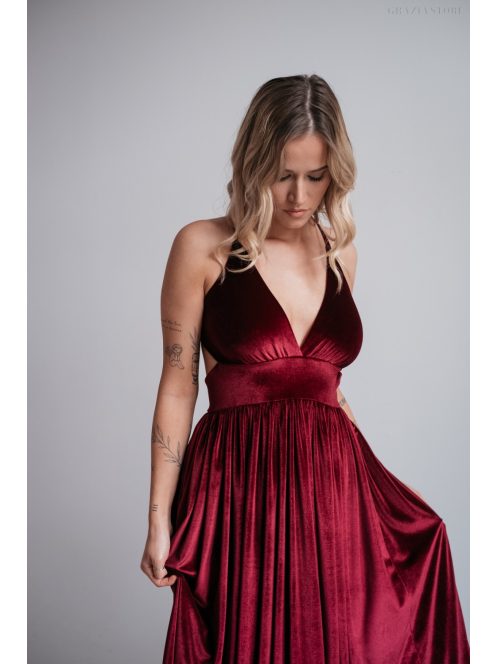 Emma - bordové zamatové šaty s V-výstrihom a s jedinečnou chrbtovou časťou