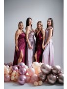 Emma - bordové zamatové šaty s V-výstrihom a s jedinečnou chrbtovou časťou