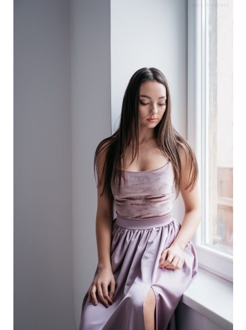 Madleine - staroružové saténové a velúrové maxi šaty s ramienkami na chrbte