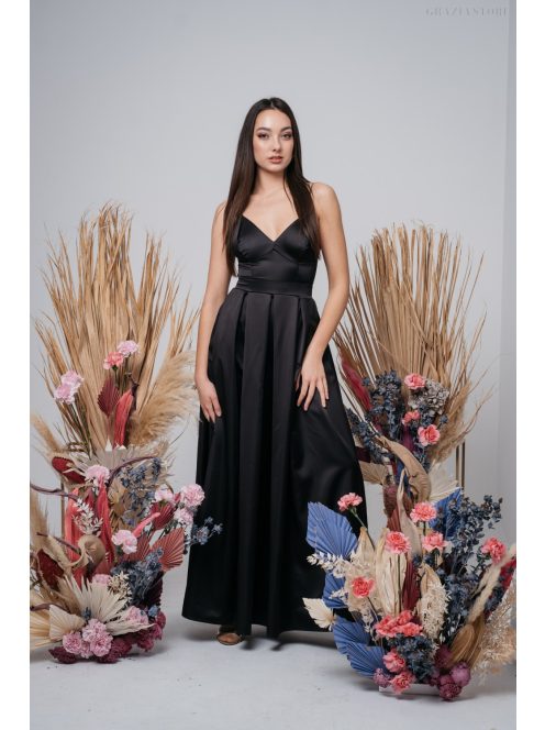 Zenina - Čierne maxi šaty s výstrihom do V