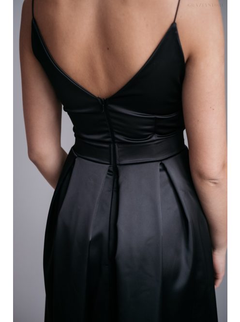 Zenina - Čierne maxi šaty s výstrihom do V