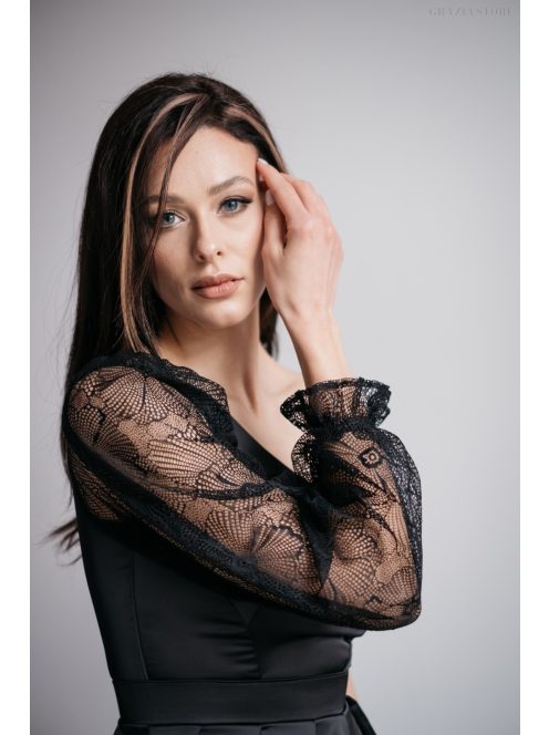 Nicole -Asymetrické čierne saténové maxi šaty