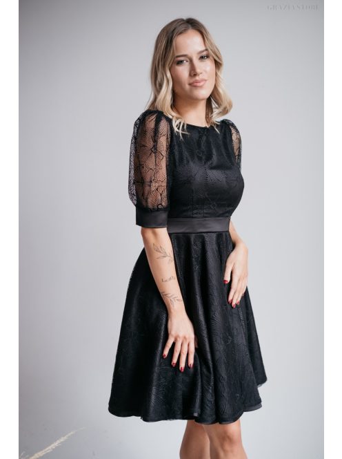 Andrea - Čierne čipkované šaty s naberanými rukávmi a špeciálnym strihom na chrbte