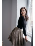 Leila - mini šaty s dlhým rukávom a trblietavou kruhovou sukňou