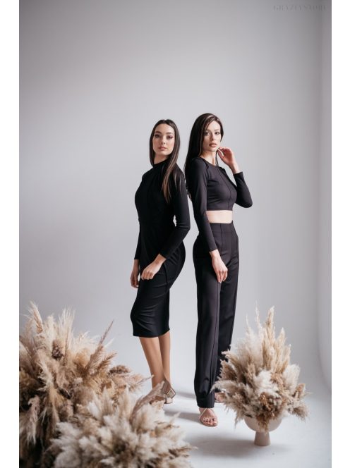 Friderika - čierny crop top s dlhým rukávom