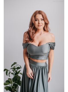 Rebeka - crop top z elastického materiálu v army farbe