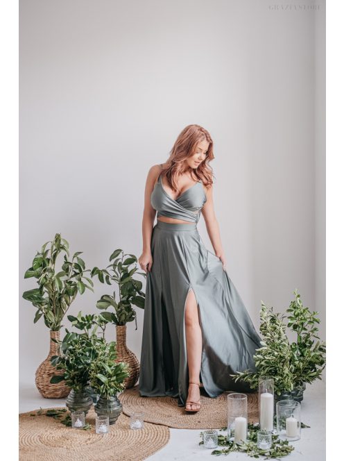 Yvonne - elastické maxi šaty s prekríženým topom v army farbe