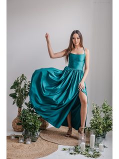   Madleine - boyscout zelené maxi šaty s prekríženými ramienkami na chrbte