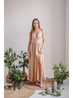   Emma -  elastické šaty s výstrihom do V vo farbe make-upu,  so špeciálnym chrbtom