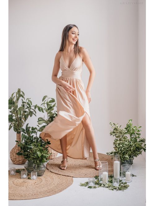 Emma -  elastické šaty s výstrihom do V vo farbe make-upu,  so špeciálnym chrbtom