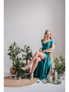   Inez - boyscout zelené maxi šaty z elastického materiálu s nariaseným topom a romantickými rukávmi