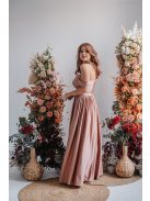 Rebeka - nariasená maxi sukňa, z lesklého, elastického materiálu, v  kávovo-krémovej farbe