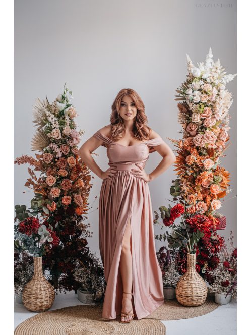 Rebeka - nariasená maxi sukňa, z lesklého, elastického materiálu, v  kávovo-krémovej farbe