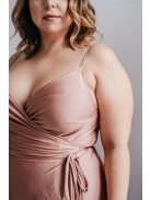Antónia – zavinovacie šaty s asymetrickou sukňou v kávovo-krémovej farbe