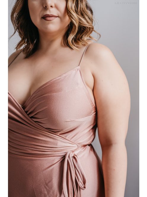 Antónia – zavinovacie šaty s asymetrickou sukňou v kávovo-krémovej farbe