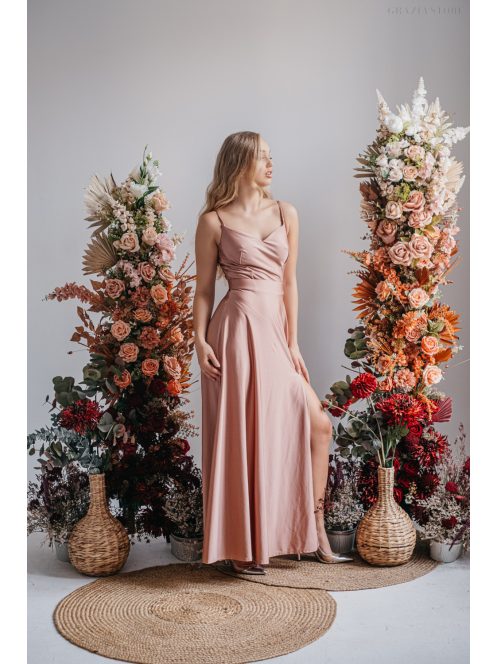 Cloe – Maxi šaty s tenkými ramienkami a výstrihom v tvare srdiečka, v kávovo-krémovej farbe