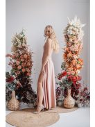 Cloe – Maxi šaty s tenkými ramienkami a výstrihom v tvare srdiečka, v kávovo-krémovej farbe