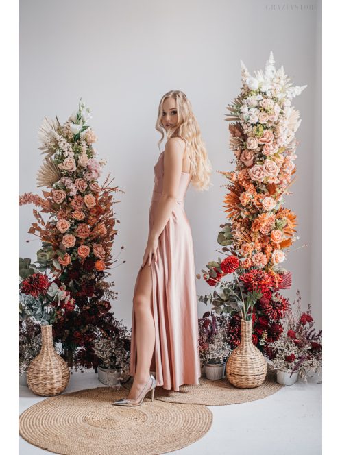 Cloe – Maxi šaty s tenkými ramienkami a výstrihom v tvare srdiečka, v kávovo-krémovej farbe