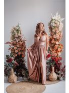 Emma - Elastické šaty kávovo-krémovej farby s výstrihom do V, so špeciálnym chrbtom