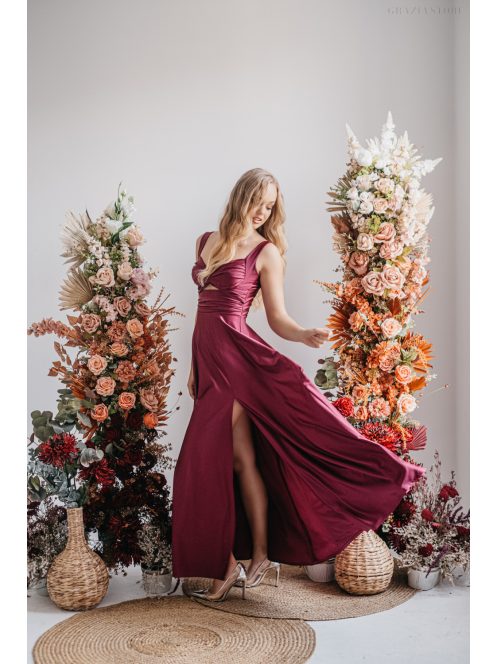 Zoe - maxi šaty z elastického materiálu vo farbe bolero