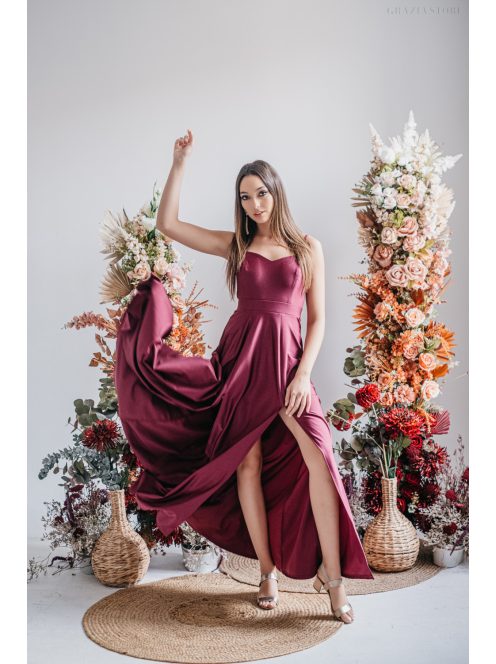 Dália - elastické maxi šaty so zaväzovaním na chrbte, vo farbe bolero.