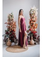 Dália - maxi šaty so šibalským chrbtom z elastického materiálu, vo farbe bolero.