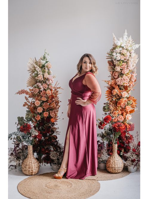 Polli s rukávmi – maxi šaty s preloženým, rebrovaným dekoltom a tylovými rukávmi, vo farbe bolero