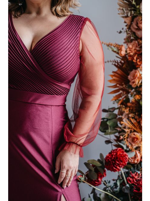 Polli s rukávmi – maxi šaty s preloženým, rebrovaným dekoltom a tylovými rukávmi, vo farbe bolero