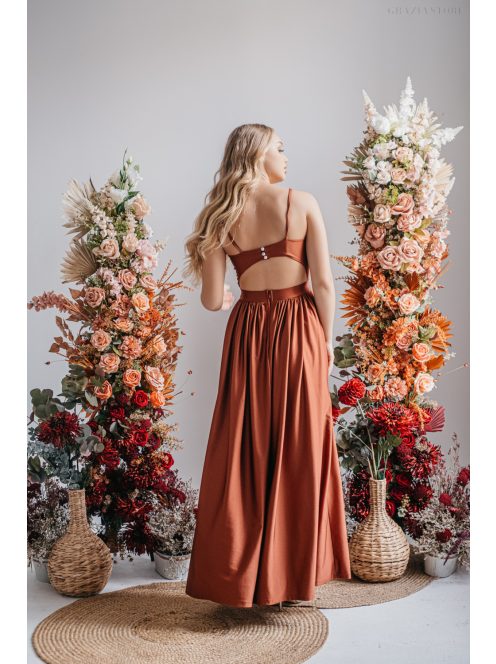 Lidia - špeciálne maxi šaty vo farbe dattero z elastického materiálu