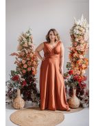 Heather - maxi šaty s výstrihom do V, vo farbe dattero