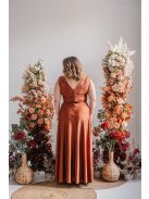 Heather - maxi šaty s výstrihom do V, vo farbe dattero