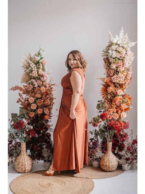 Heather - maxi šaty s výstrihom do V, vo farbe dattero