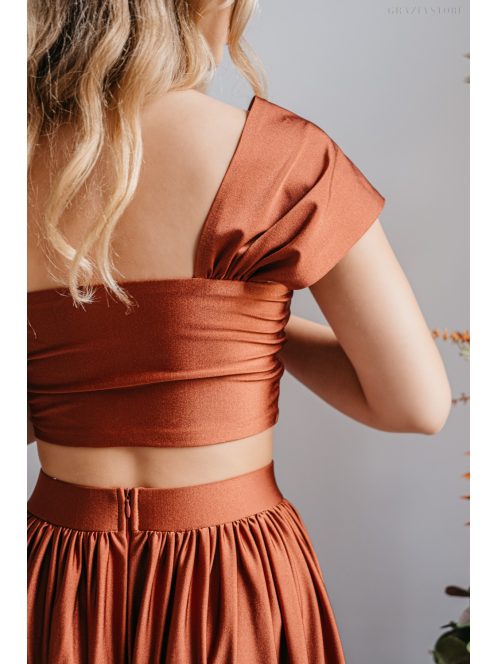 Rebeka - crop top z elastického materiálu, vo farbe dattero