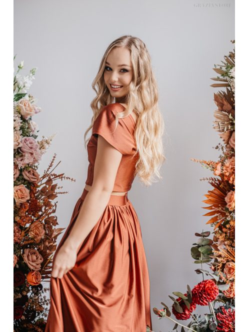 Rebeka - crop top z elastického materiálu, vo farbe dattero