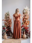 Rebeka - nariasená maxi sukňa, z lesklého, elastického materiálu, farba dattero