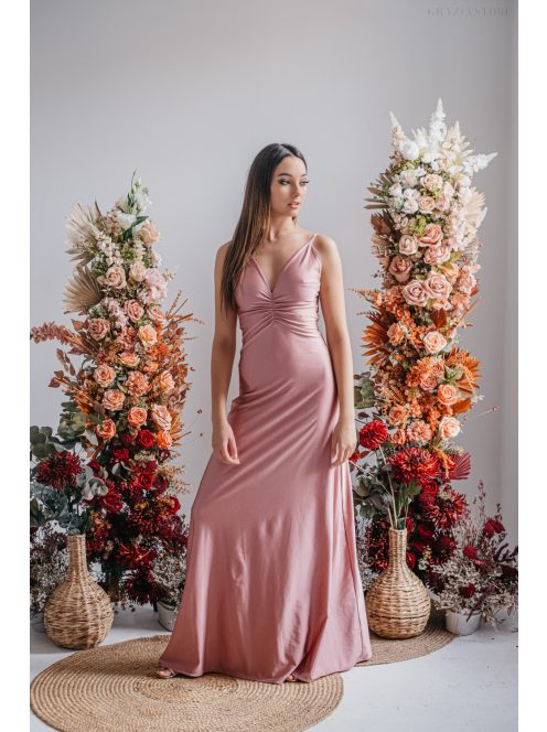 Emili -  nariasené maxi šaty s výstrihom do V a tenkými ramienkami,  vo farbe shiva