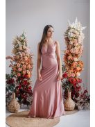 Emili -  nariasené maxi šaty s výstrihom do V a tenkými ramienkami,  vo farbe shiva