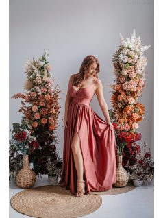   Hanna -  maxi šaty s výstrihom do V z elastického materiálu, vo farbe keňa