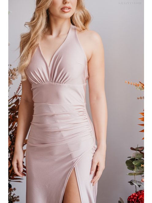 Szabina - Priliehavé šaty púdrovej farby s výstrihom do V, z elastického materiálu
