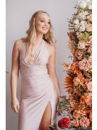 Szabina - Priliehavé šaty púdrovej farby s výstrihom do V, z elastického materiálu