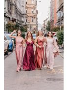 Adél – maxi šaty s výstrihom do U a tylovými rukávmi so štrasom,  v púdrovej farbe