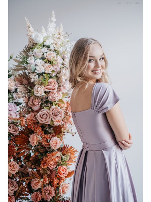 Inez - maxi šaty  s nariaseným topom a romantickými rukávmi, v alchímiovej farbe